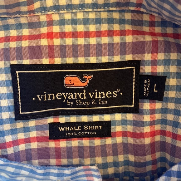 Men’s Vineyard Vines “the Whale Shirt”
Excellent condition.  Size L - Picture 3 of 5